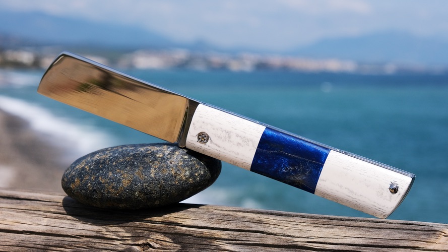 Original laguiole - HALBUNIKAT: Taschenmesser CORIANDO 06 von Thomas Fleury, Coriangriff+Lapislazuli, brillant