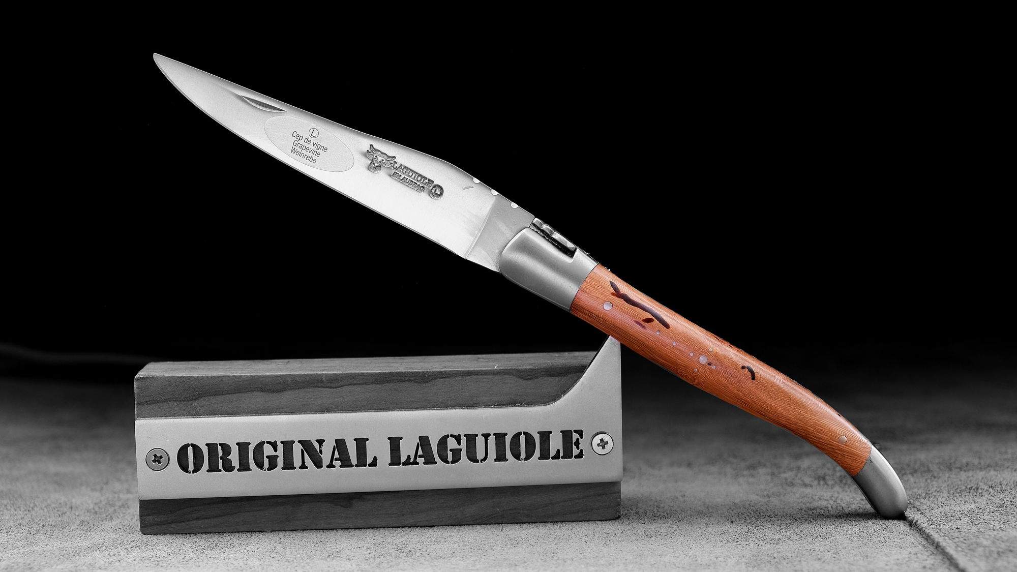 Original laguiole - Taschenmesser Laguiole en Aubrac, Brosse, Rebstock, guillochierte Biene
