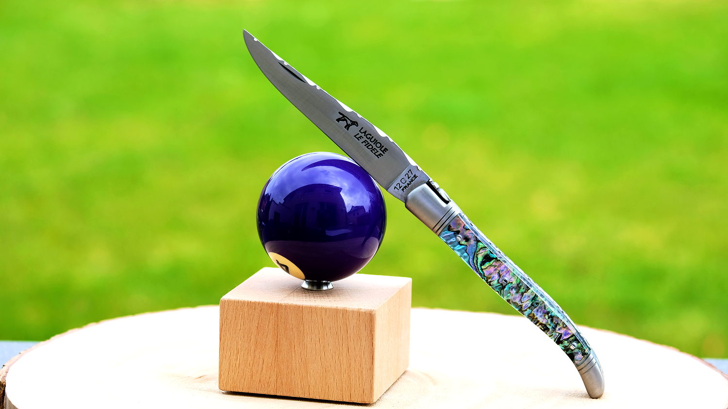 Taschenmesser Laguiole Le Fidèle Abalone Lucy, brosse, guilochierte Biene