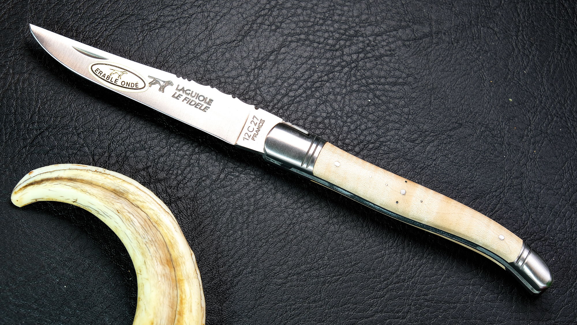 Ahorn Laguiole Messer