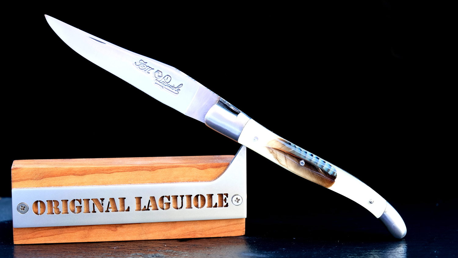 Original laguiole - Taschenmesser Laguiole du Barry, Kunstharz/Jay-Feder (Blauhäher), brosse, double platines
