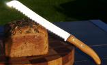Brotmesser Laguiole von Claude Dozorme, Olivenholz Ansicht 1