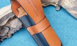 Justine De Merges Collection Lederscheide Rostrotbraun – Senkrecht Tragbar, Für Laguiole-Messer 11–12 Cm