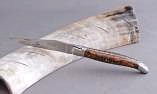 Taschenmesser Laguiole Aveyron, guillochierte Platine, Brosse, Nussbaumwurzel Ansicht 1