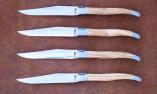 Laguiole en Aubrac, 4-teiliges Steakmesserset mit japanischer Damastklinge, brosse, Olivenholz Ansicht 1
