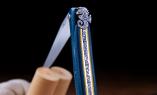 Laguiole-Taschenmesser Jean-Michel Cayron, Edition MESE, Micarta, guillochierte Biene Ansicht 1