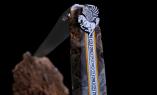 Laguiole-Taschenmesser Jean-Michel Cayron, Edition PEGASUS, Pappelholz, guillochierte Biene, Plein, brosse Ansicht 1