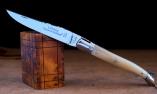 Taschenmesser Laguiole Claude Dozorme, Horn blond, brillant, guillochierte Biene Ansicht 1