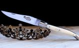 Taschenmesser Laguiole du Barry, guillochierte Biene, Warzenschwein/Ebenholz, brosse Ansicht 1