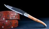 Taschenmesser Laguiole Honore Durand, Edition LE NOIRE 02, guillochierte Platine, Brut de Forge Klinge, Wacholderholz, brosse Ansicht 1