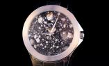 Space Watch 02, Luxus Armbanduhr mit Mond-Meteoriten als Zifferblatt Ansicht 1
