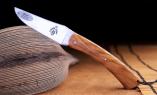 Taschenmesser CAMEMBERT 04, Laguiole en Aubrac, Olivenholz, mit Guillochage Ansicht 1