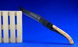 Taschenmesser Claude Dozorme, Laguiole Liner Lock Grand Modele 04, Olivenholz, schwarze Klinge Ansicht 1