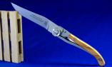 Taschenmesser Claude Dozorme, Laguiole Liner Lock Grand Modele 03, Olivenholz, brosse Ansicht 1