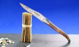 Taschenmesser Laguiole en Aubrac, guillochierte Biene, stabilistertes Platanenholz, brosse Ansicht 1