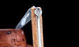 Taschenmesser Laguiole en Aubrac, Edition HERZBLUME, Teakholz, guillochierte Biene, Plein, brosse Ansicht 1
