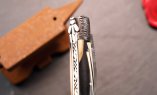 UNIKAT: Taschenmesser Laguiole du Barry, Edition BARRYLOS 45, Mammutstoß, brosse, guillochierte Biene Ansicht 1