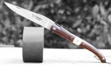 UNIKAT: Taschenmesser Laguiole en Aubrac, Edition MEDITEM 06, Mooreiche, plein, brosse, guillochierte Biene Ansicht 1