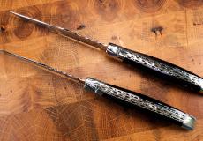 Laguiole en Aubrac 2-teilig, Steakmesser Set Büffelhorn, Edition DOUBLETOS 05, brillant, double platines