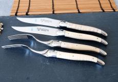 Laguiole en Aubrac 4-teilig, Steakmesser mit Gabeln brillant, Ahorn - Rot-Esche Taschenmesser - Handmade in France