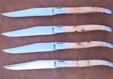 Laguiole en Aubrac, 4-teiliges Steakmesserset mit japanischer Damastklinge, brosse, Wacholder