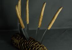 Laguiole en Aubrac 6-teilig, Steakmesser Set Quotidiens Olive - Rot-Esche Taschenmesser - Handmade in France
