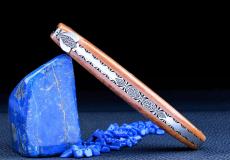 Laguiole Taschenmesser Mickael Ginisty, Edition JARES 02, Kamelknochen, brosse, guillochierte Biene, plein Taschenmesser - Handmade in France