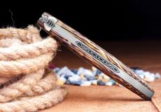 Laguiole Taschenmesser Mickael Ginisty, Edition MOREU, Palmenholz, brosse, guillochierte Biene, plein Taschenmesser - Handmade in France