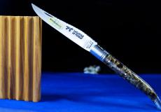 Taschenmesser Laguiole Le Fidele, Cisele, guillochierte Biene, Kastanien-Knorren, brosse - Kastanienholz Taschenmesser - Handmade in France