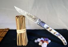Taschenmesser Laguiole Claude Dozorme Damast, Widderhornkruste, DROP9-System, guillochierte Biene, brillant Taschenmesser - Handmade in France