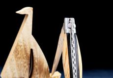 Taschenmesser Laguiole du Barry, Edition DODU 11, Ebenholz/Olivenholz, guillochierte Biene, brosse - Stamina Taschenmesser - Handmade in France