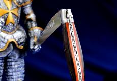 Taschenmesser Laguiole du Barry, DODU 04, Ebenholz/Staminaholz, 13 cm, guillochierte Biene Taschenmesser - Handmade in France