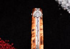 Taschenmesser Laguiole en Aubrac, Edition BELLE 39, Pappelholz, Plein, guillochierte Biene, brosse