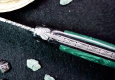 Taschenmesser Laguiole en Aubrac, Edition MAGIQUE 04, Malachit/Ebenholz, guillochierte Biene, brosse, plein