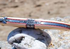Taschenmesser Laguiole en Aubrac, Edition MEDITEM 03, Mammutstoßzahn, guillochierte Biene, brosse
