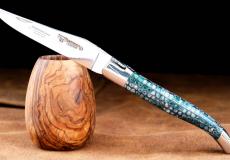 Taschenmesser Laguiole en Aubrac, Karton/Kunstharz türkis, guillochierte Biene, brillant - Karton (Kunstharz) Taschenmesser - Handmade in France