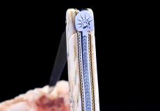 Taschenmesser Laguiole Philippe Voissière, Edition HISTORY - LIBERTY, Giraffenknochen, Plein, Double Platines, brosse Taschenmesser - Handmade in France