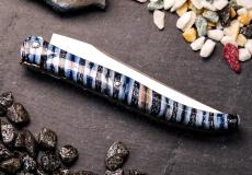 UNIKAT: Laguiole-Taschenmesser Ty Coutelier, Edition AKALO 01, Mammutbackenzahn, guillochierte Biene, brillant