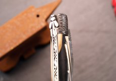 UNIKAT: Taschenmesser Laguiole du Barry, Edition BARRYLOS 45, Mammutstoß, brosse, guillochierte Biene