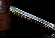 Halb-UNIKAT: Taschenmesser Virgilio Munoz, Edition MUNOZ 03, Acryl, Plein, brosse, guillochierte Biene 