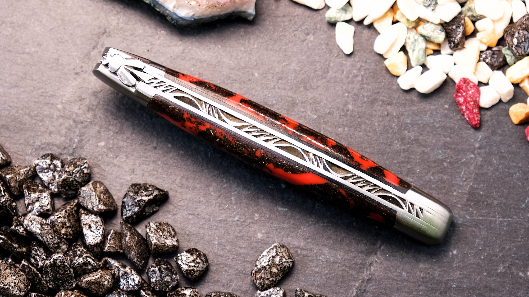 Kategorie: guillochierte Biene